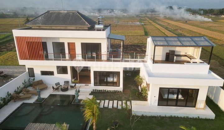 For Sale Luxury Villa 4 Bedrooms in Kelating Tabanan Bali BR-3297