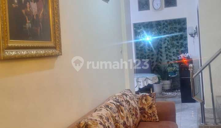 Radio Dalam House For Quick Sale 2