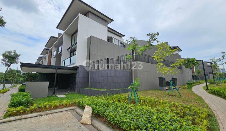 Rumah Sultan BSD Cluster Laurel  Oke (yL) 2