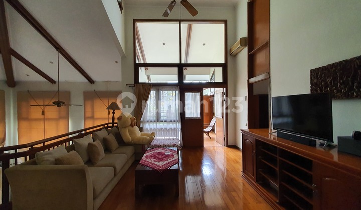 Rumah Desain Kayu di Teras Golf BSD 2