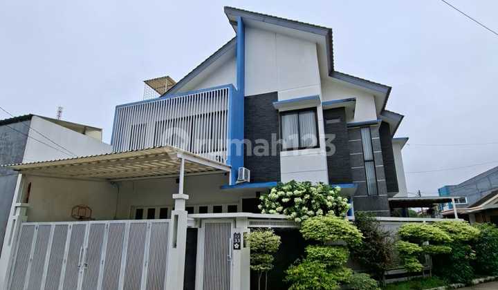Rumah Modern di Gria Jakarta Pamulang
