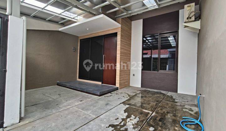 Dijual Rumah Baru Furnished Siap Huni di Taman Kopo Indah 1