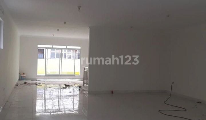 Dijual Ruko Lokasi Strategis di Sudirman Mainroad
