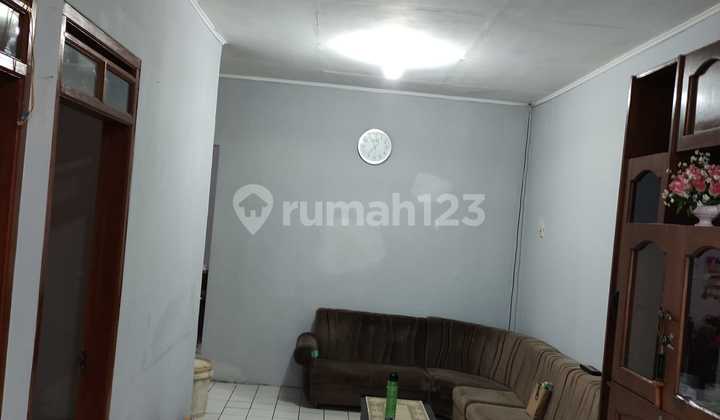 For Rent Semi-Furnished Ready-to-Occupy House In Citereup Permai For Rent Semi-Furnished Ready-to-Occupy House In Citereup Permai