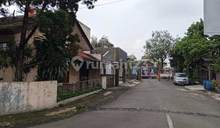 Dijual Cepat Rumah Luas Kuldesak Posisi Hoek di Kopo Permai