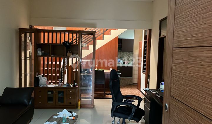 Dijual Rumah Furnish Pusat Kota di Muara 1