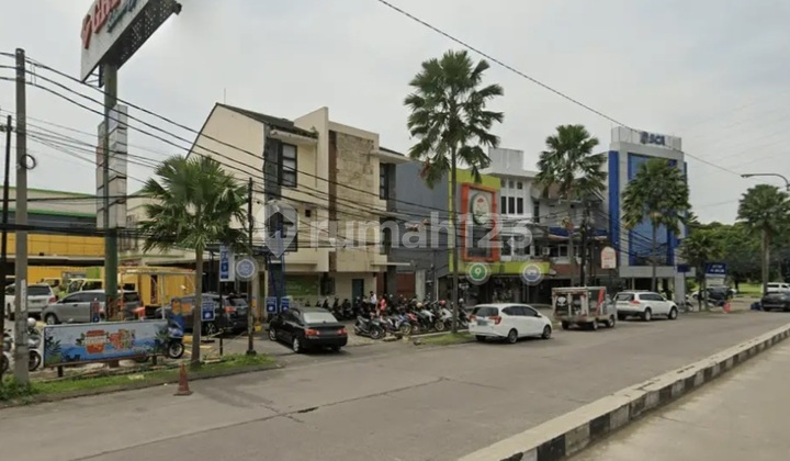 For Rent 3-Story Shop House Ready to Use in Batununggal Indah Raya 2