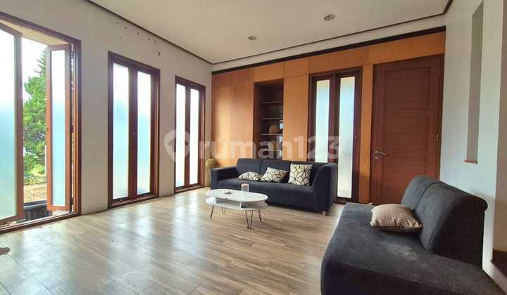 Disewa Rumah Bagus Siap Huni Furnish di Setra Duta Pasteur 2