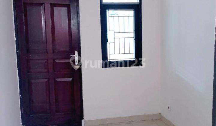 Disewa Rumah Siap Huni Terawat di Taman Kopo 2