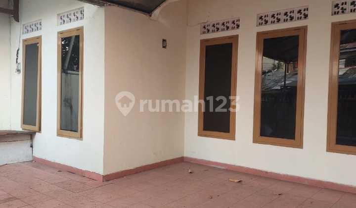 Disewa Rumah Luas Siap Huni dan Terawat di Antapani