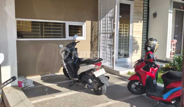 Disewa Rumah Bagus Siap Huni di Taman Kopo Indah Disewa Rumah Bagus Siap Huni di Taman Kopo Indah