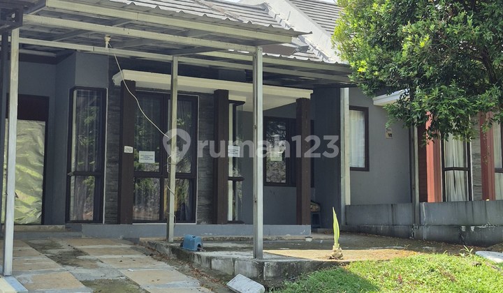 Rumah Lebar Siap Huni Lingkungan Asri Klaster The Breeze Sentul City Bogor 