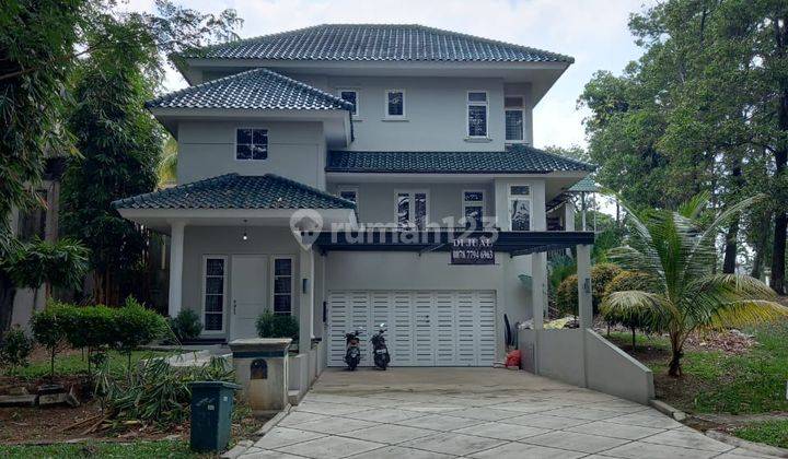 Rumah Halaman Luas Mewah Di Jalan Utama Bukit Golf Hijau Sentul City Bogor 1