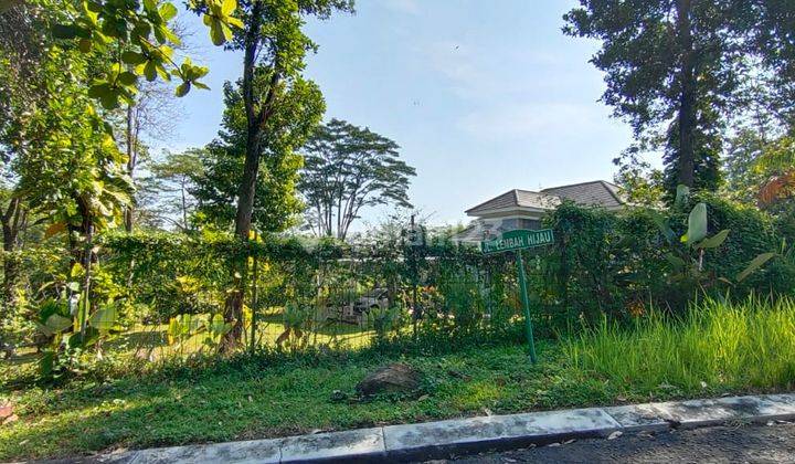  Rumah Mewah Dengan Kolam Renang Semi Furnished Sertifikat Hak Milik Klaster Bukit Golf Hijau Sentul City Bogor 2