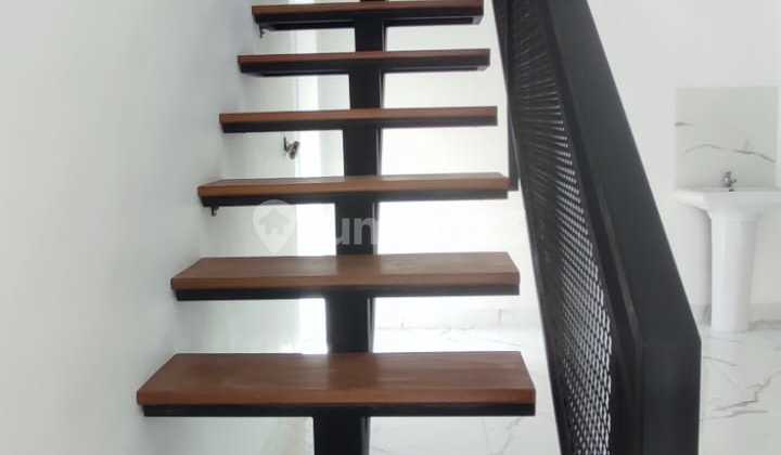 Rumah Hook 2 Lantai View Gunung Pancar Baru Selesai Bangun Taman Tampak Siring Sentul City Bogor  11