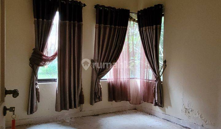 kamar tidur rumah 2 lantai unfurnished hgb