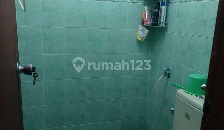 Rumah Hoek Halaman Belakang Rumah Luas di Taman Legian Sentul City Bogor 2