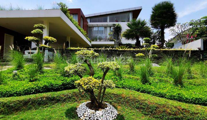  Rumah View Lapangan Golf , Semua Gunung , City View, Ada Roof Top Klaster Bukit Golf Hijau di Sentul City Bogor 1