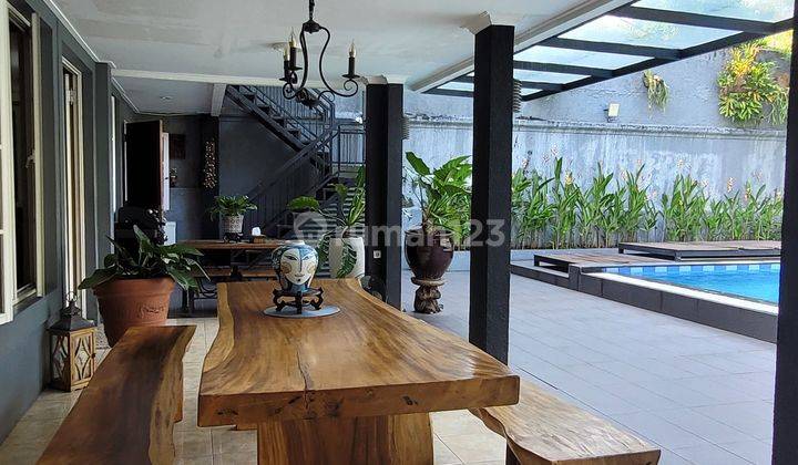 Rumah Rapi Dengan Kolam Renang Di Klaster Mediternia 1 Sentul City Bogor 2