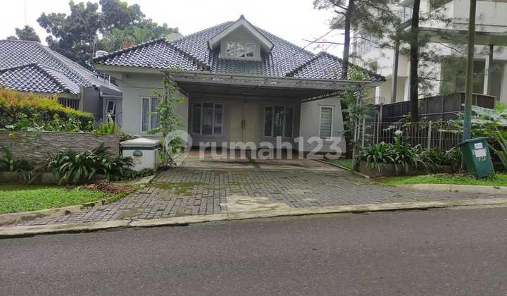 Rumah di Jalan Utama Siap Huni dengan Kolam Renang di Klaster Bukit Golf Hijau Sentul City Bogor 1