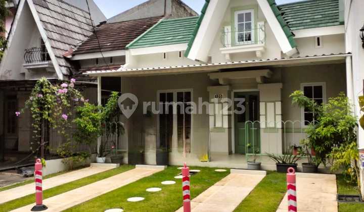 Aesthetic Ready-to-Occupy House on the Main Road, Sentul City Cluster, Bogor Aesthetic Ready-to-Occupy House on the Main Road, Sentul City Cluster, Bogor