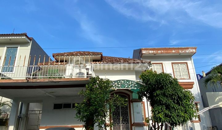 Ready-to-Occupy House Near Famous Culinary Tourism in Mediterranean Cluster Golf Hill Sentul City Bogor