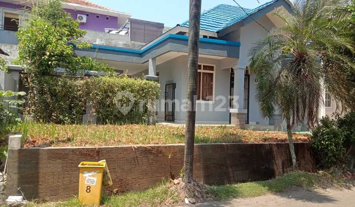 Rumah Dengan Halaman Luas Di Taman Pasadena Sentul City Bogor 2
