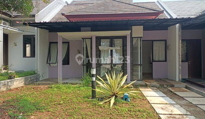 Rumah Dengan Halaman Luas di Klaster The Breeze Sentul City Bogor 2