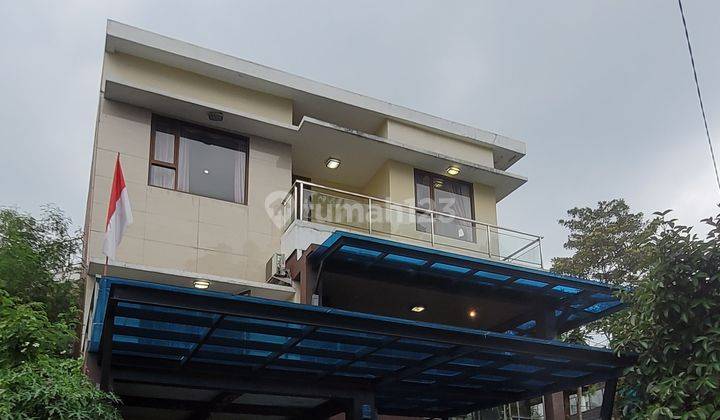 Rumah Hook 4 Kamar Paling Dekat Pintu Tol Dekat Apoong View Depan Sungai Dan Area Hijau 2 Lantai Bagus Furnished SHM Taman Equator Sentul City Bogor  1