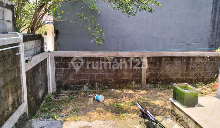 House Closest to the Toll Gate and Commercial Area in Casablanca Garden Cluster, Sentul City, Bogor 2