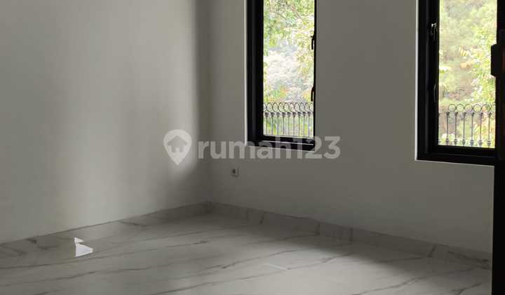 Rumah Hook Baru Selesai Bangun Dekat Pintu Tol Klaster Taman Andalusia Sentul City Bogor 2