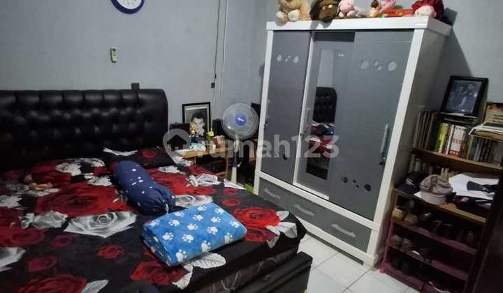 1-Story House Near Toll Gate and Commercial Area of Victoria Park Sentul City Bogor 2