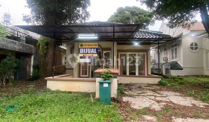 Spacious Yard House In The Green Golf Hill Cluster, Sentul City, Bogor Spacious Yard House In The Green Golf Hill Cluster, Sentul City, Bogor