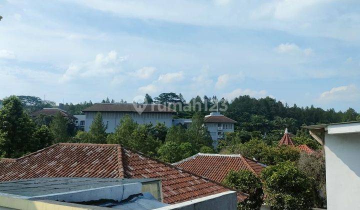 Rumah Dengan Halaman Luas Dekat Pintu Tol Di Klaster Mediterania Golf Hill Sentul City Bogor  2