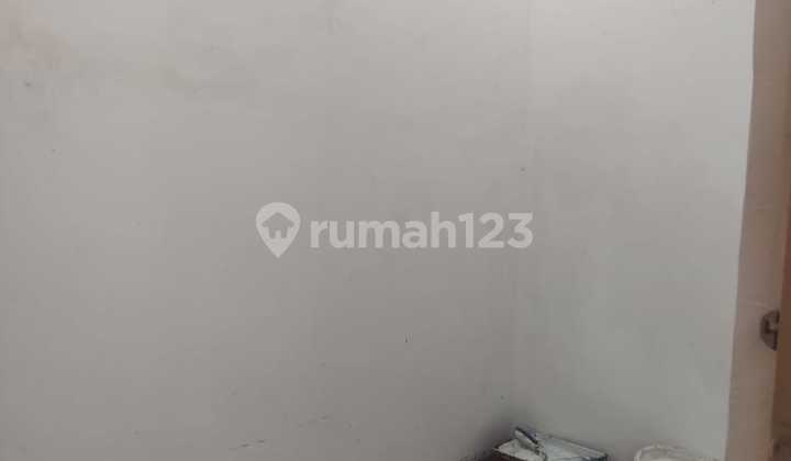 Affordable House Near Toll Gate Near Popular Mall for Rent New Building Cluster Taman Casablanca Sentul City Bogor 2