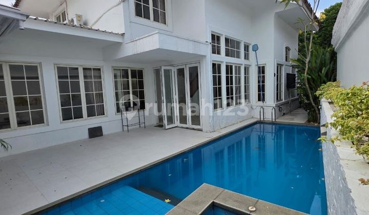 Rumah Dengan Ruang Karaoke Perabot Lengkap Laris Di sewa sewakan Di Klaster Mediterania Sentul City Bogor  2