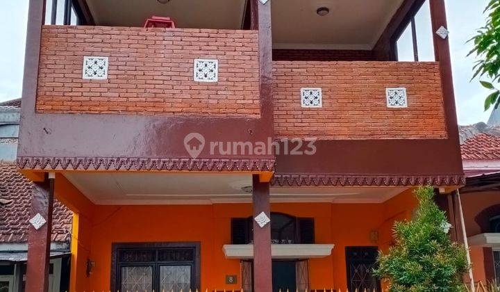 Rumah 2 Lantai Siap Huni Berpagar Di Klaster Taman Besakih Sentul City Bogor  1