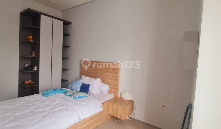 Rumah 2 Lantai Murah Lantai Tanah Luas di Jakarta Timur 11