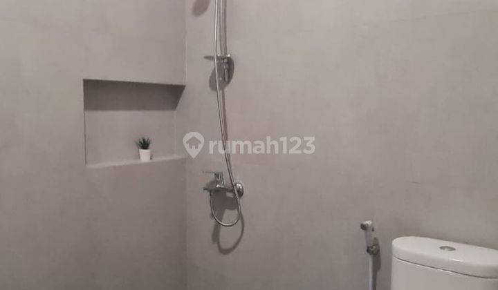 Rumah 2 Lantai Lengkap Fasilitas Full Bata Merah 31