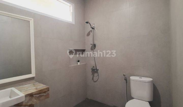 Rumah 2 Lantai Lengkap Fasilitas Full Bata Merah 34