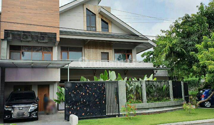 Rumah Mewah Modern Kawasan Perumahan Dekat Kampus Jogja 1