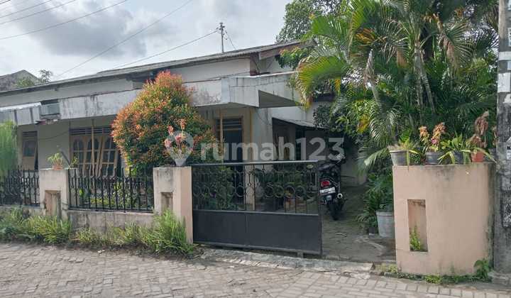 Tanah Ada Bangunan Kawasan Kampus Babarsari Yogyakarta Tanah Ada Bangunan Kawasan Kampus Babarsari Yogyakarta