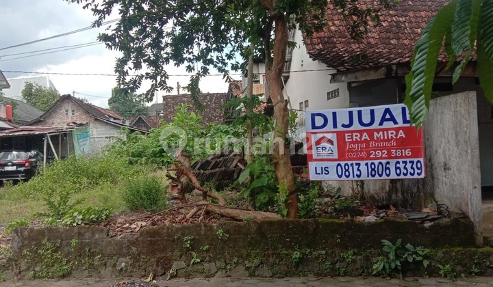 Certificate of Ownership (SHM) Land Plot Area on Jl. Magelang km 10 Certificate of Ownership (SHM) Land Plot Area on Jl. Magelang km 10