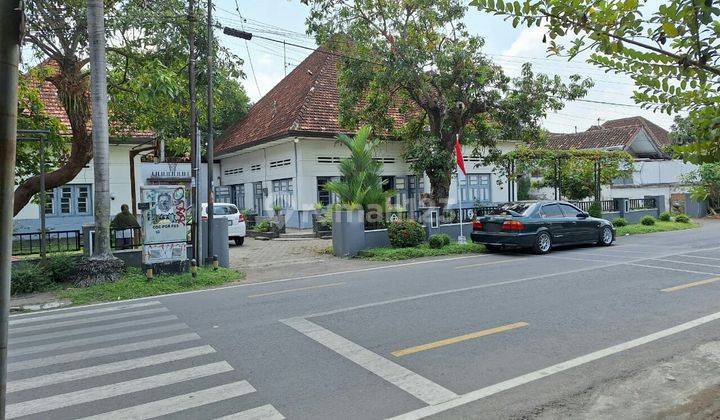 Tanah Ada Rumah Bagus Area Wisata Kraton di Mangkuyudan Yogyakarta 1