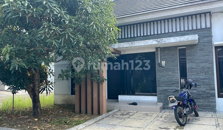 Hook House in the Elite Area of Bangunjiwo, Bantul 2