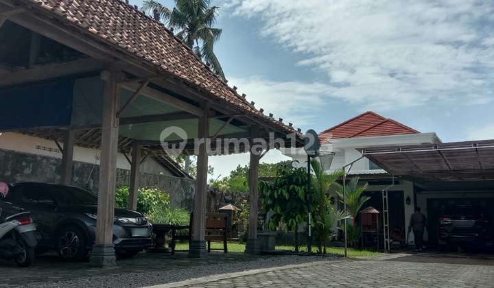 Rumah Bagus Semi Furnished Jl. Turi Sleman Rumah Bagus Semi Furnished Jl. Turi Sleman