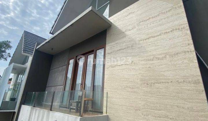  Rumah Semi Furnished Bagus Sekali SHM di Discovery Selktor  9 Bintaro Jaya, Sektor 9-Bintaro 1