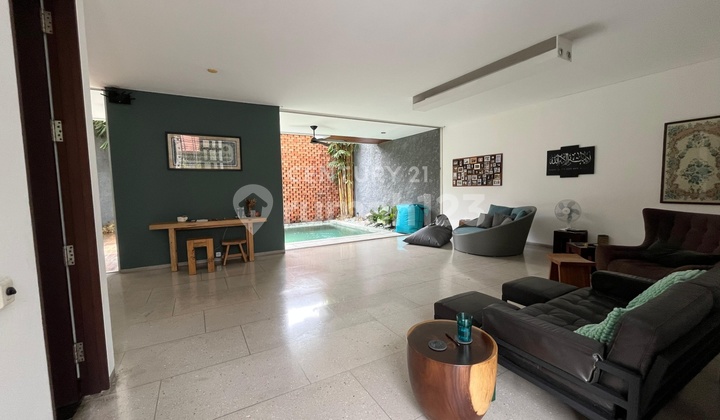 Rumah Asri Kondisi Terawat di Jakarta Selatan Gb17566 2