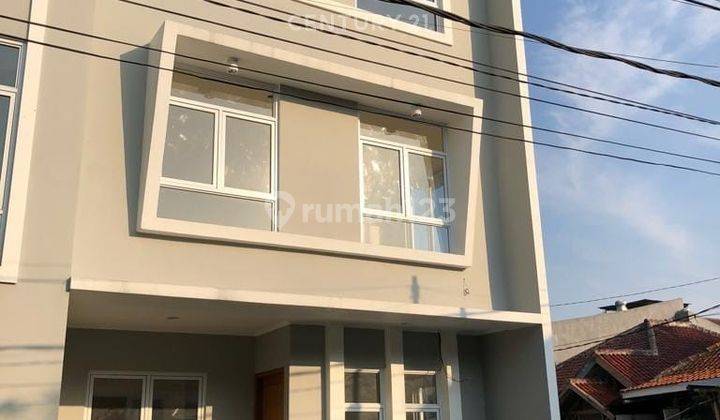 Jual Rumah Siap Huni 3 Lantai Di Kalibata Selatan Jaksel BS15561 2