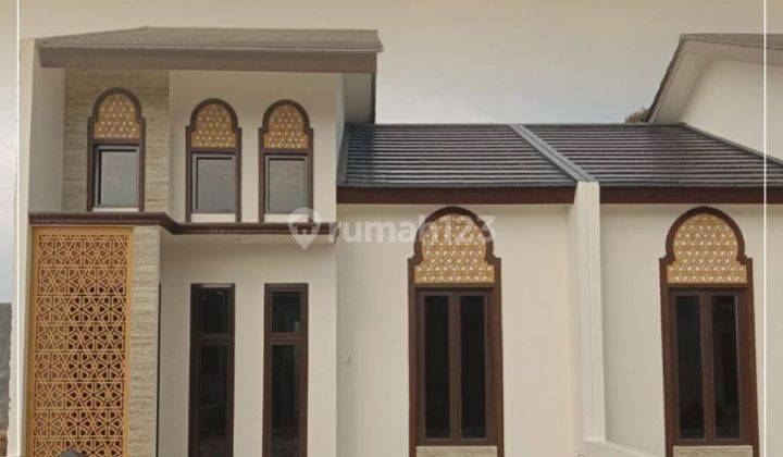 Type45/72 Rumah Gaya Timur Tengah, Ceiling Ruang Tamu Tinggi 5m 1